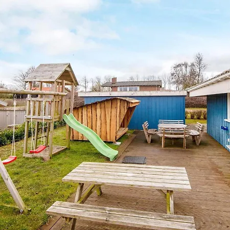 8 Person Holiday In Feriehus *